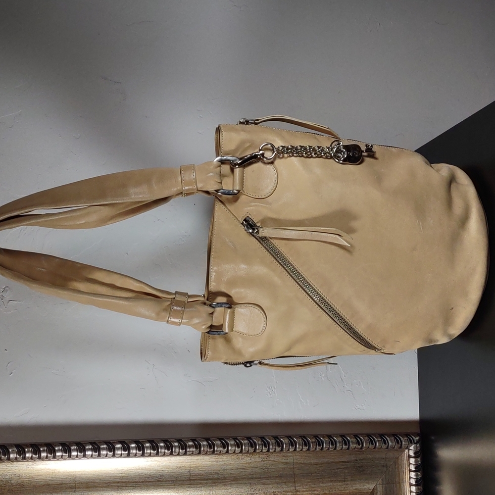 Nuovedive Leather Bucket Bag